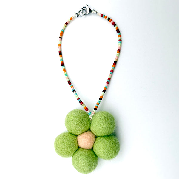 Daisy Wool Flower Essential Oil Diffuser with Glass Seed Beads, Car Air Freshener, Car hanging Freshies, Felt Wool Office Diffuser, Aromatherapy Closet Christmas