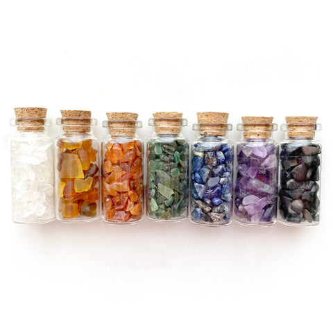 Chakra Set of 7 Mini Gemstone Crystal Chip 2" Bottles - Clear Quartz, Amber, Carnelian, Green Aventurine, Sodalite, Amethyst, Tourmaline